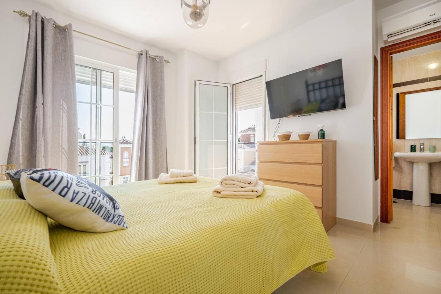 Villa Antonia Mar - Private & Heated Pool - Punta Lara Nerja Eksteriør billede
